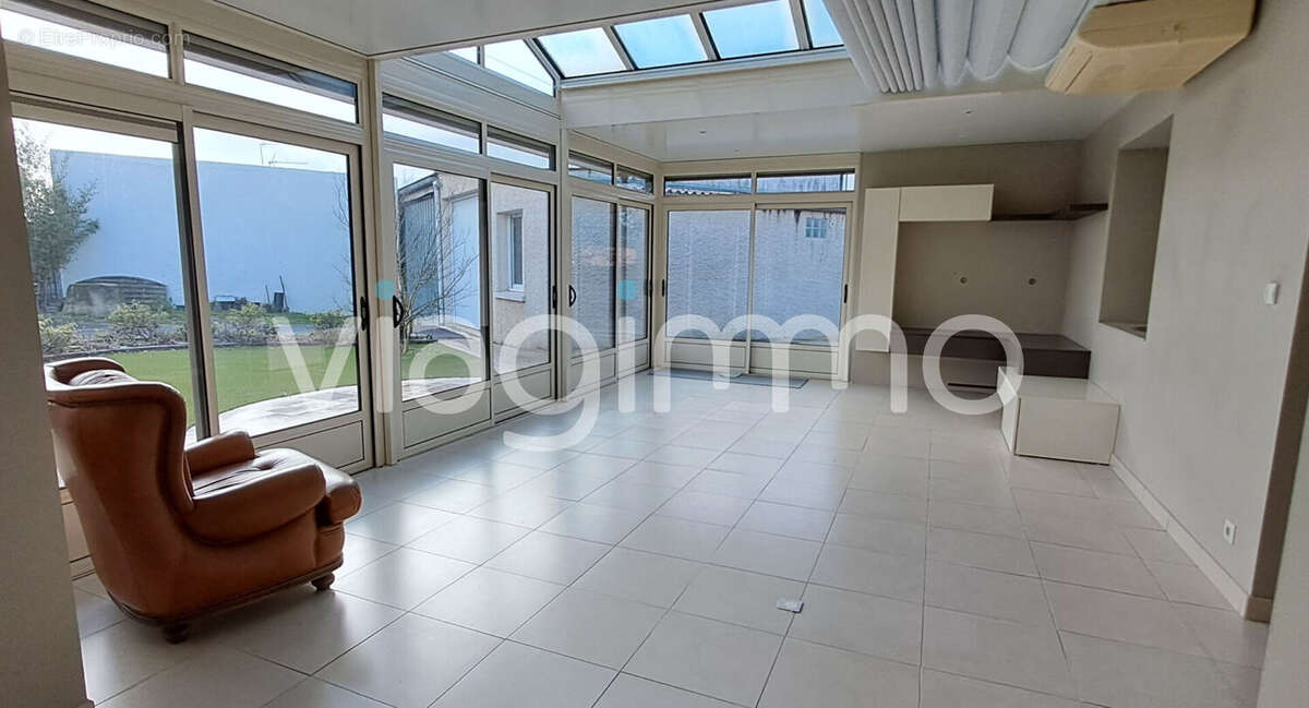 Maison à MAULEVRIER