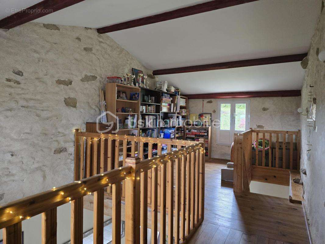 Maison à LE TEIL