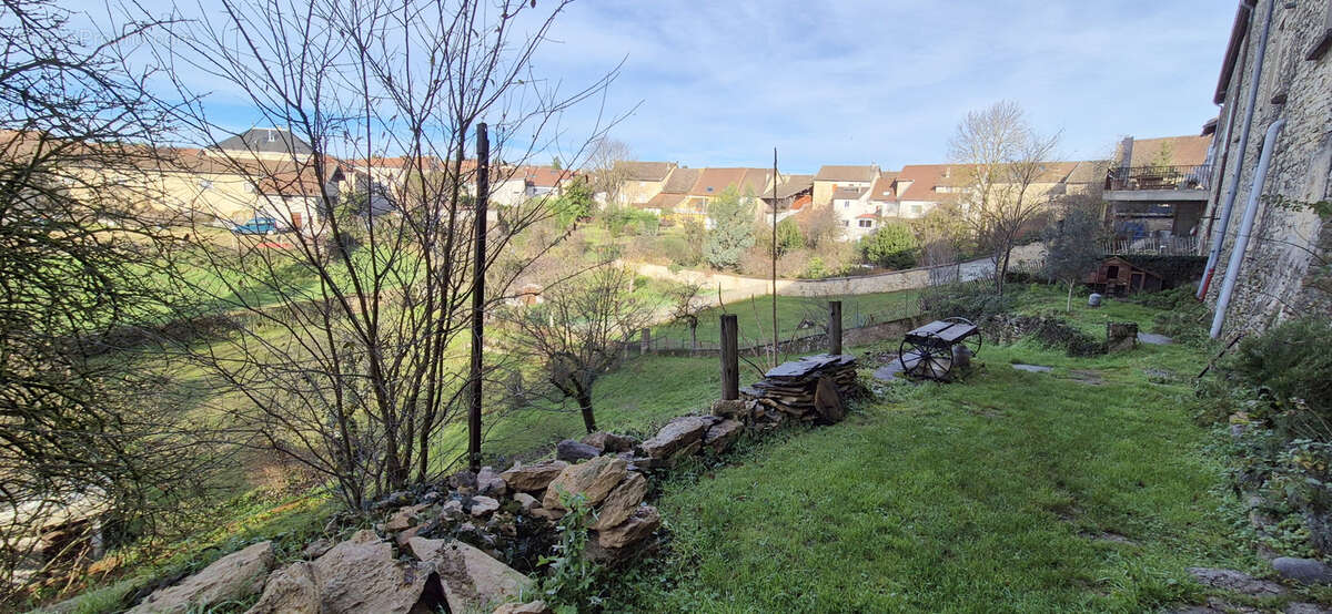 Maison à TREPT