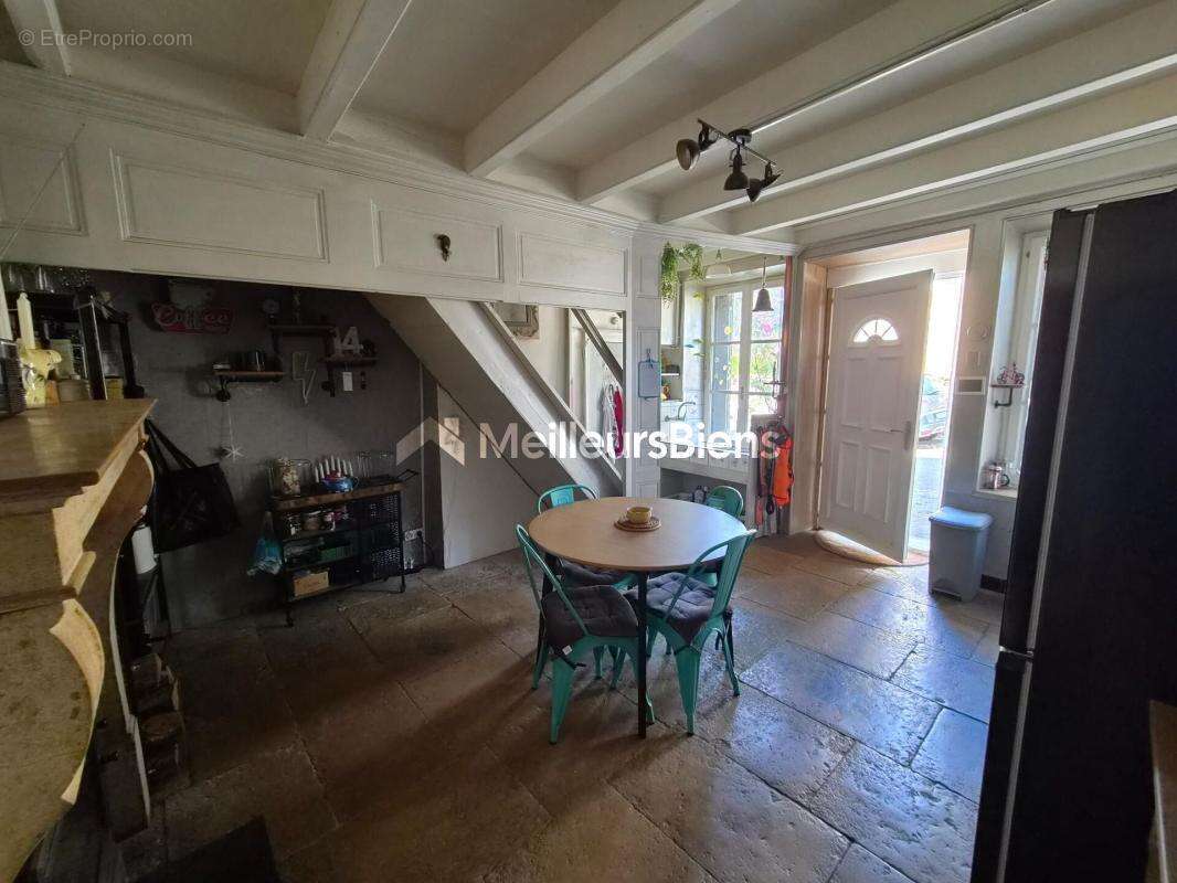 Maison 156m² située à SAVIGNY - photo 2