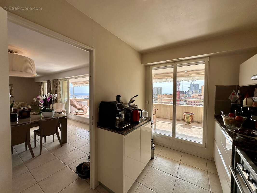 Appartement à BEAUSOLEIL