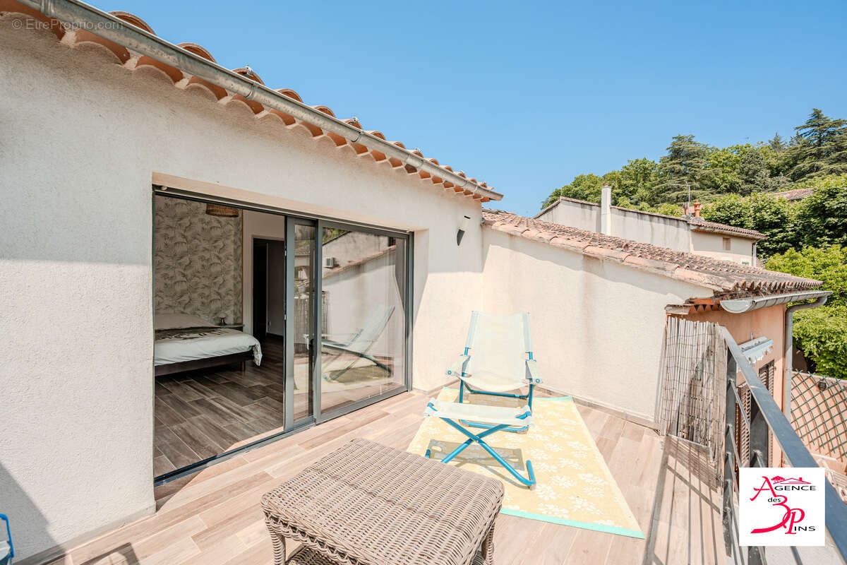 Maison à COLLOBRIERES
