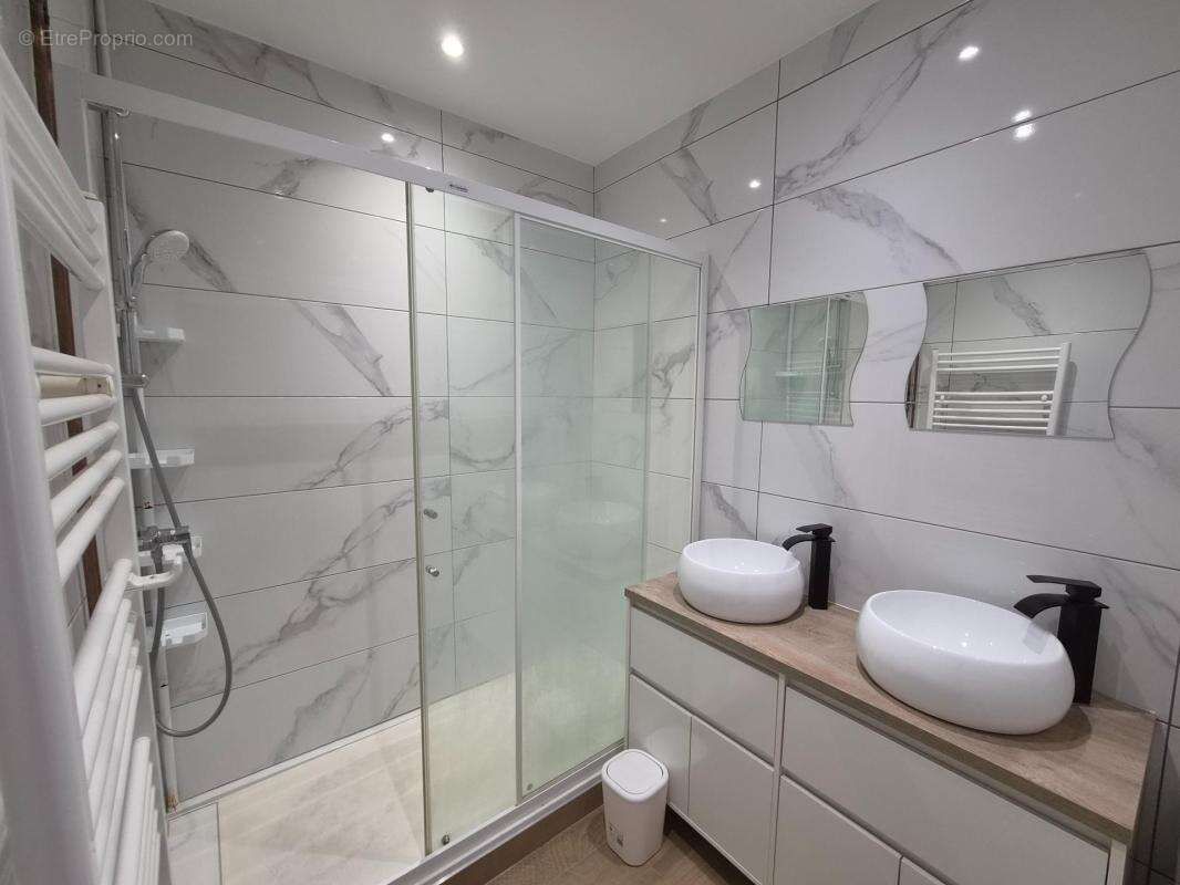 Beau T4. 25 rue Jules Ledin. Dpe C. Appartement rénové avec cachet - photo 12