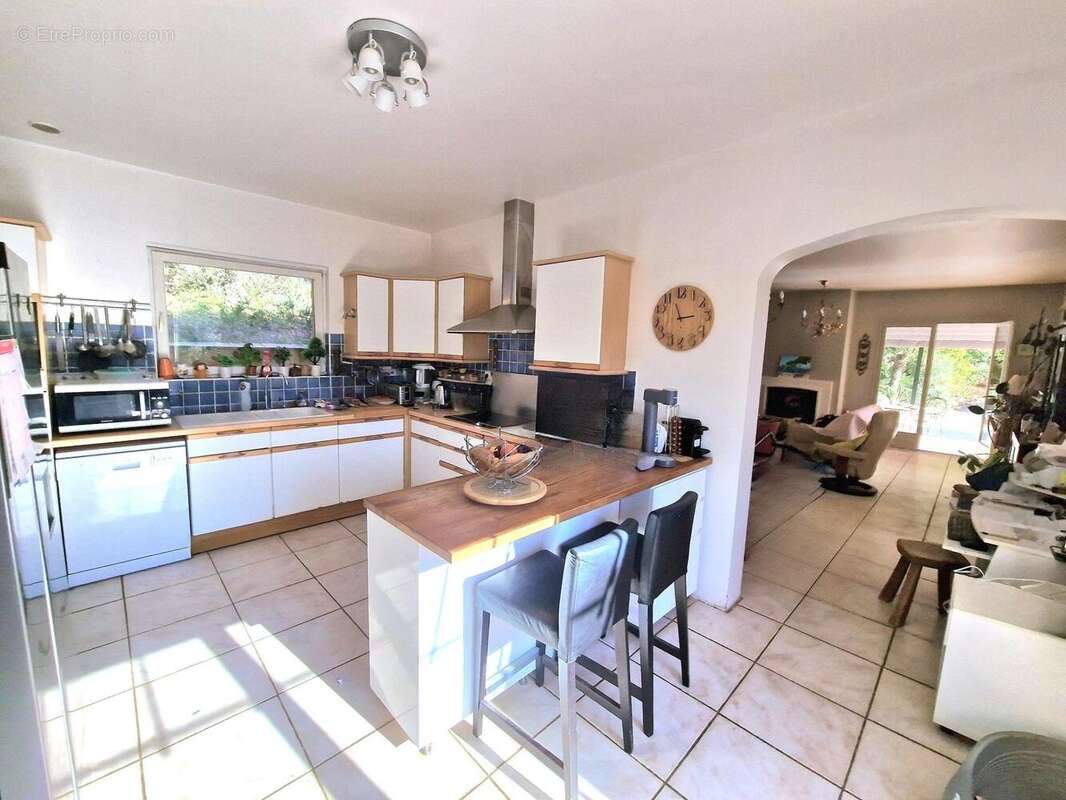 Photo 8 - Maison à CARQUEIRANNE