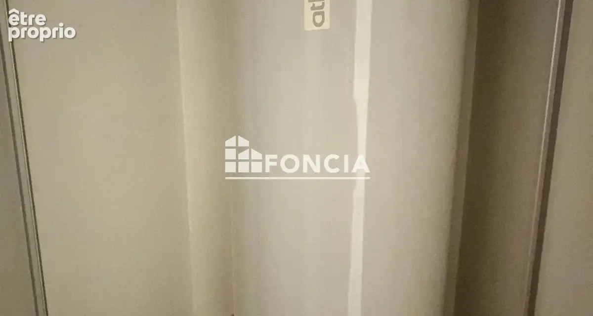 IDEAL RESIDENCE PRINCIPALE OU INVESTISSEMENT Bel appartement 3 pièces proche mairie et commerces avec box double - photo 12