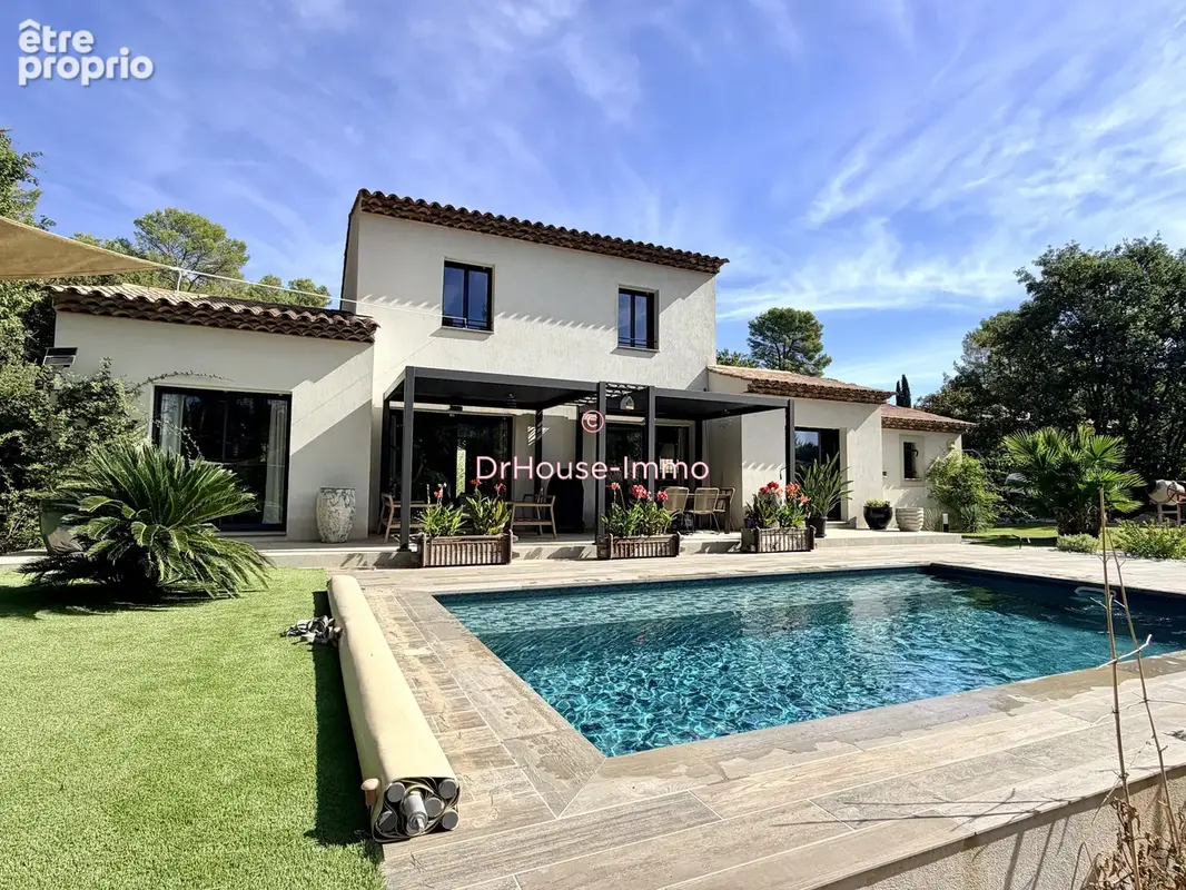 Maison à LORGUES