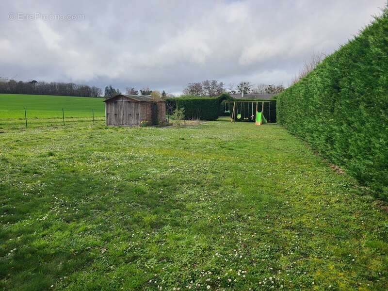 Maison à PERRUSSON