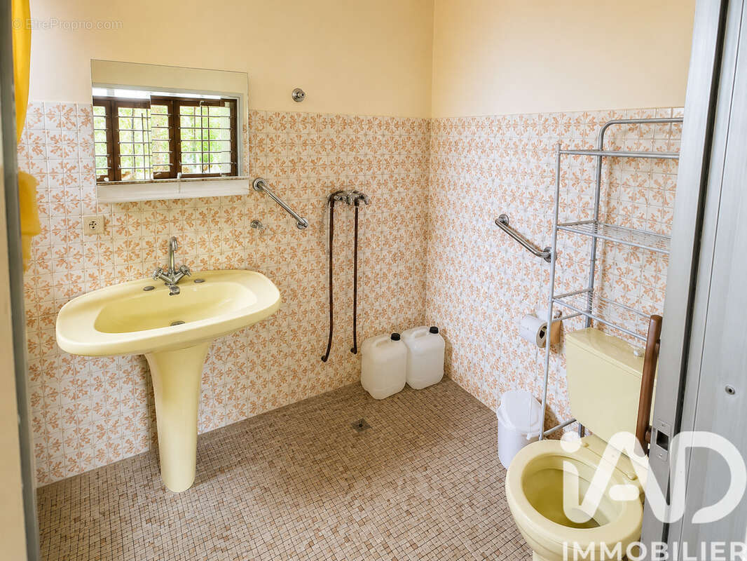 Photo 9 - Maison à LES ABYMES