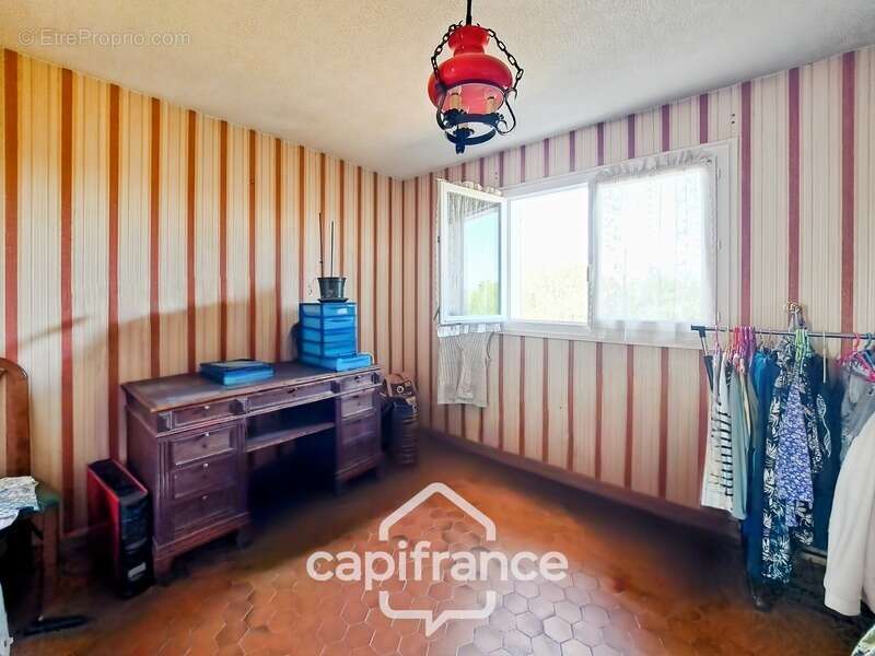 Maison avec sous sol total 6 pièces LE CHATELET (18) - photo 15
