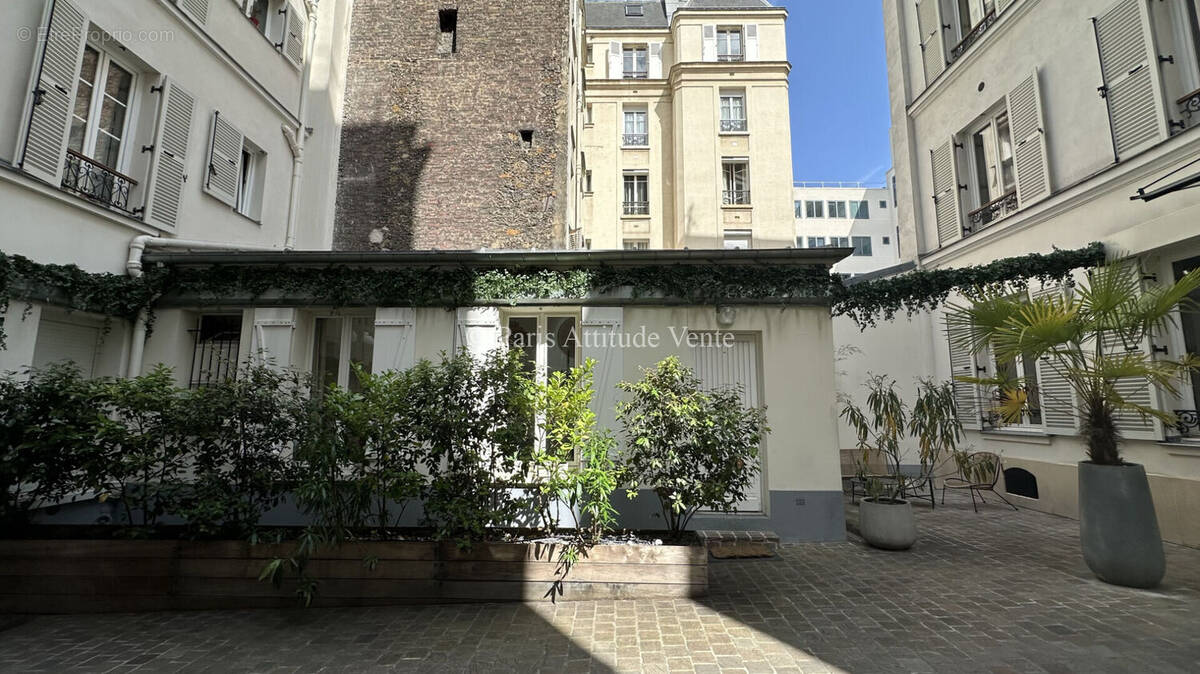 Maison à PARIS-17E