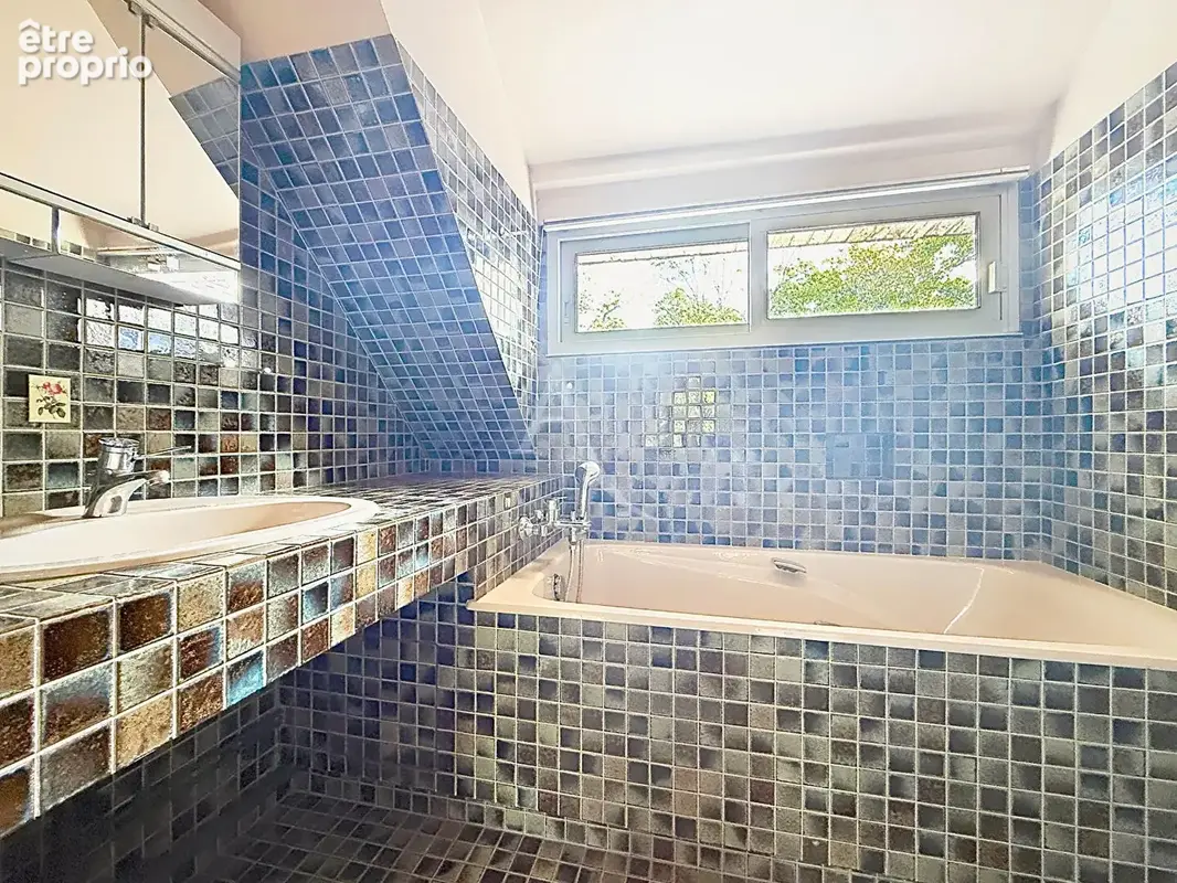 Maison d'architecte à Saint-Avertin, 220 m², 6 chambres, Parc arboré de 5 400 m² - photo 10