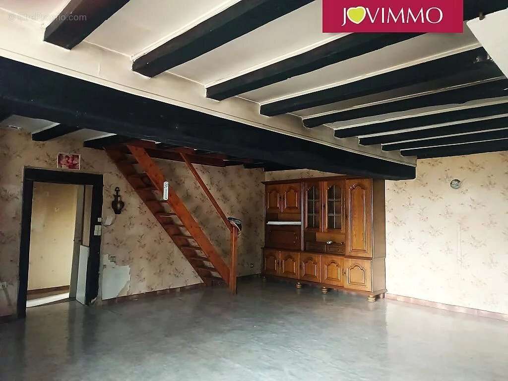 Maison à BRUERE-ALLICHAMPS