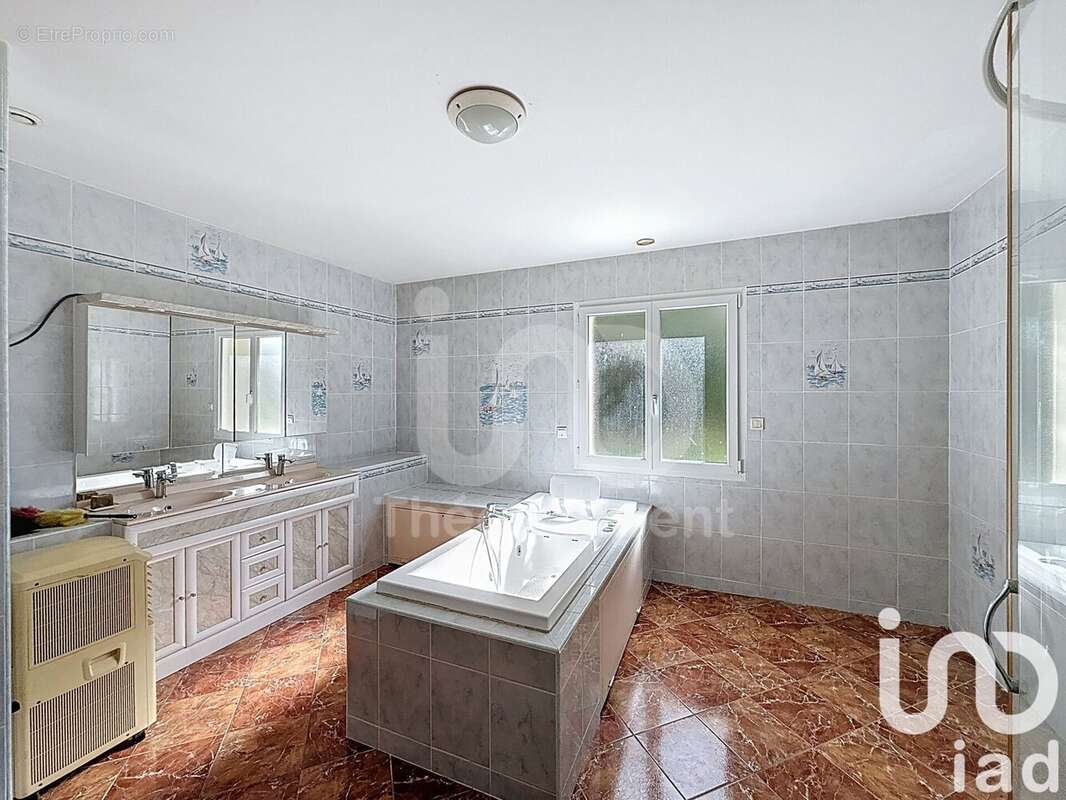 Photo 5 - Maison à LA CHAPELLE-LAUNAY