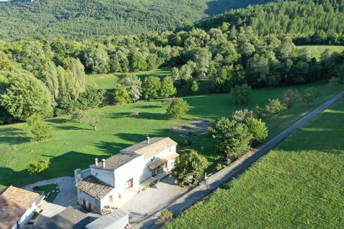Maison à NOYERS-SUR-JABRON