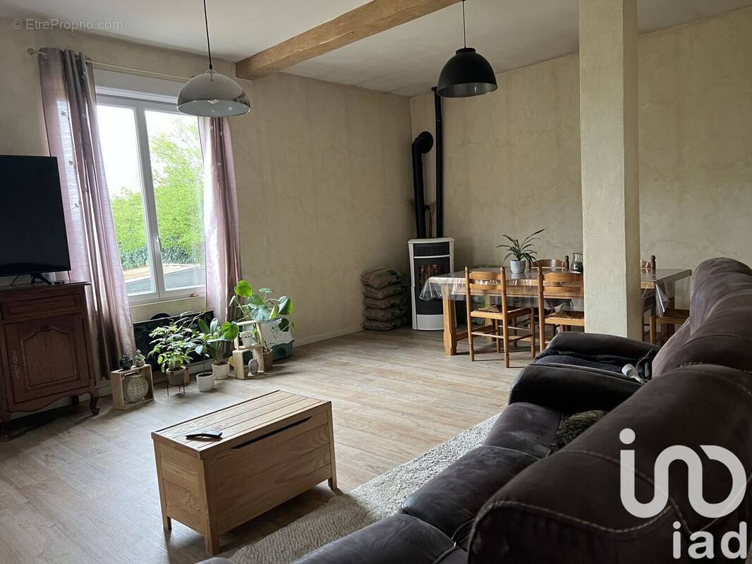 Photo 1 - Maison à CHASSENARD