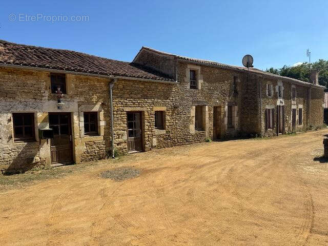 Maison à SAINTE-HERMINE