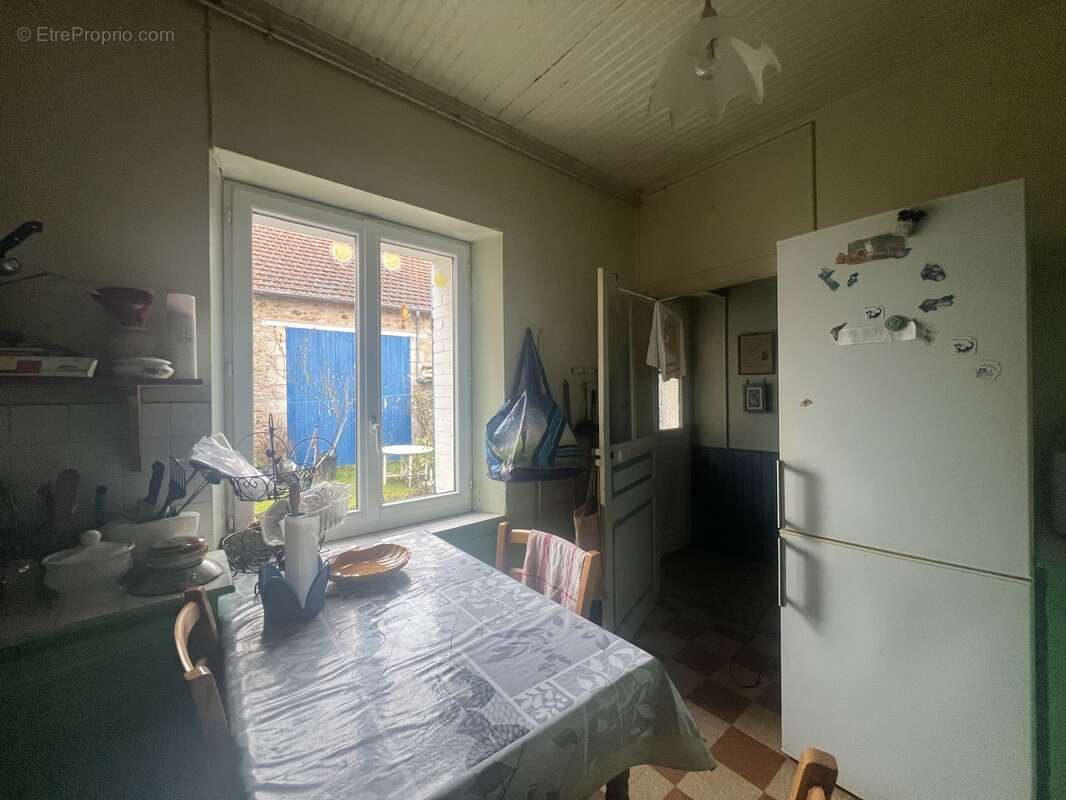Maison 61 m² à Chateaumeillant  - photo 9