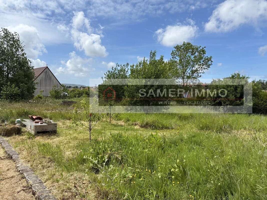 Terrain à SAMER