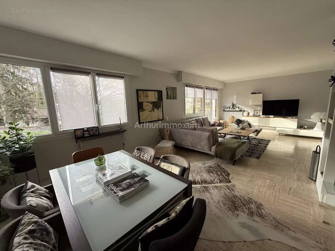 Appartement à ETIOLLES