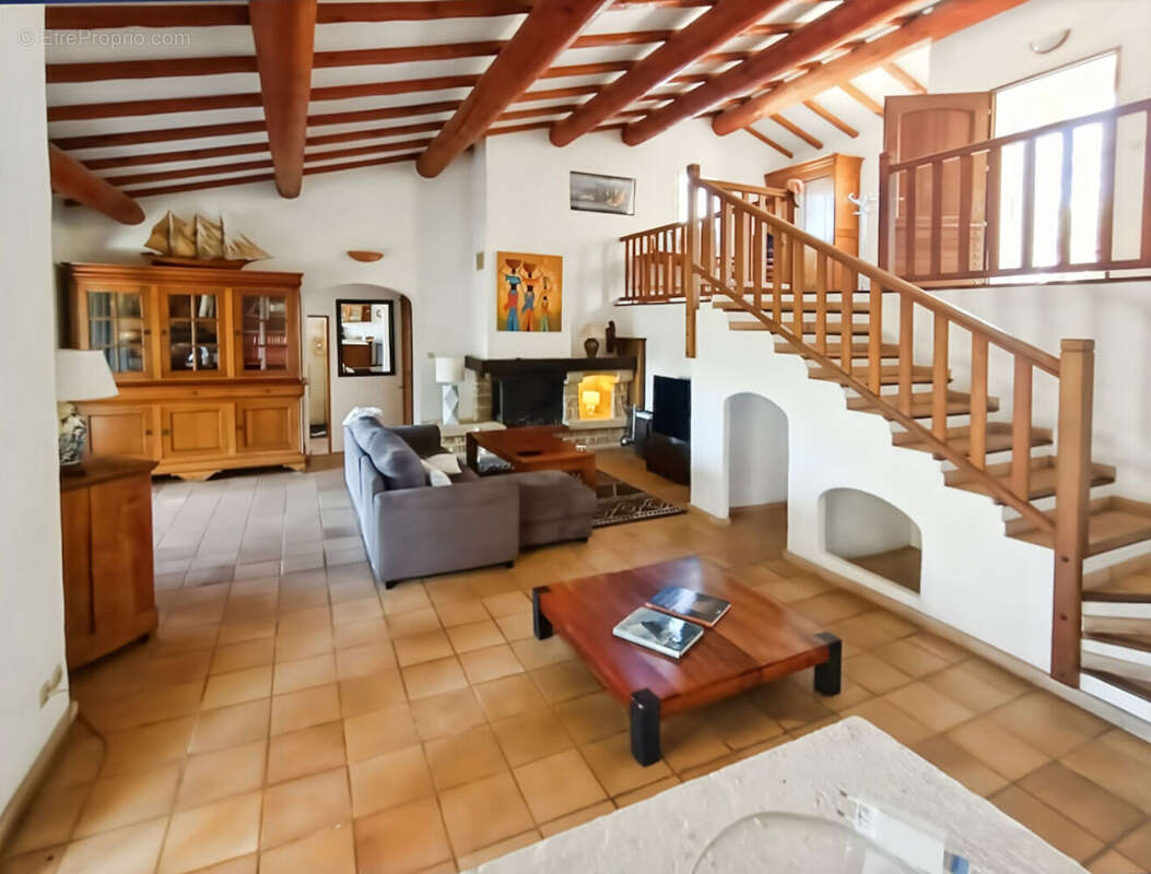 Maison à ENSUES-LA-REDONNE