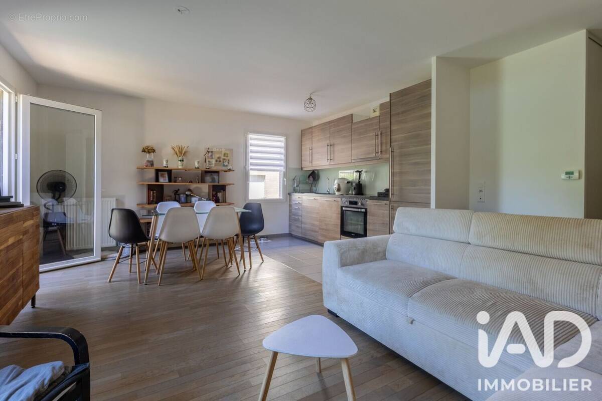 Photo 1 - Appartement à SAINT-PIERRE-DU-PERRAY