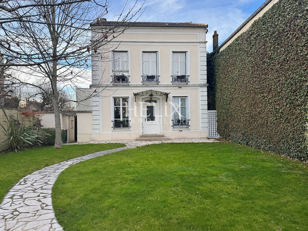 Maison à SAINT-GERMAIN-EN-LAYE