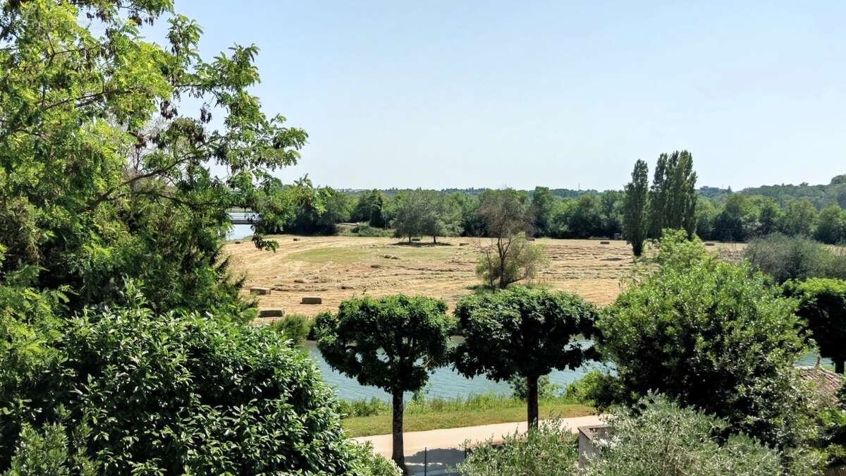Superbe maison de maitre 7 chambres avec jardin, garage et vue sur la rivière à Saintes - photo 7