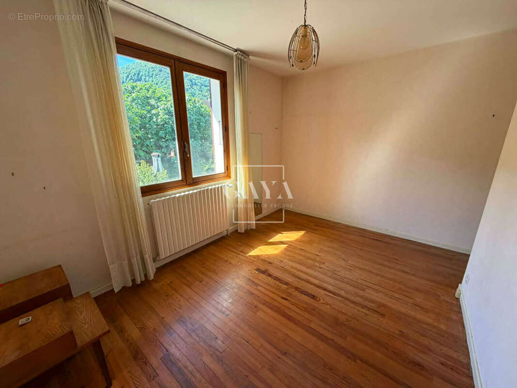Maison à DOMENE