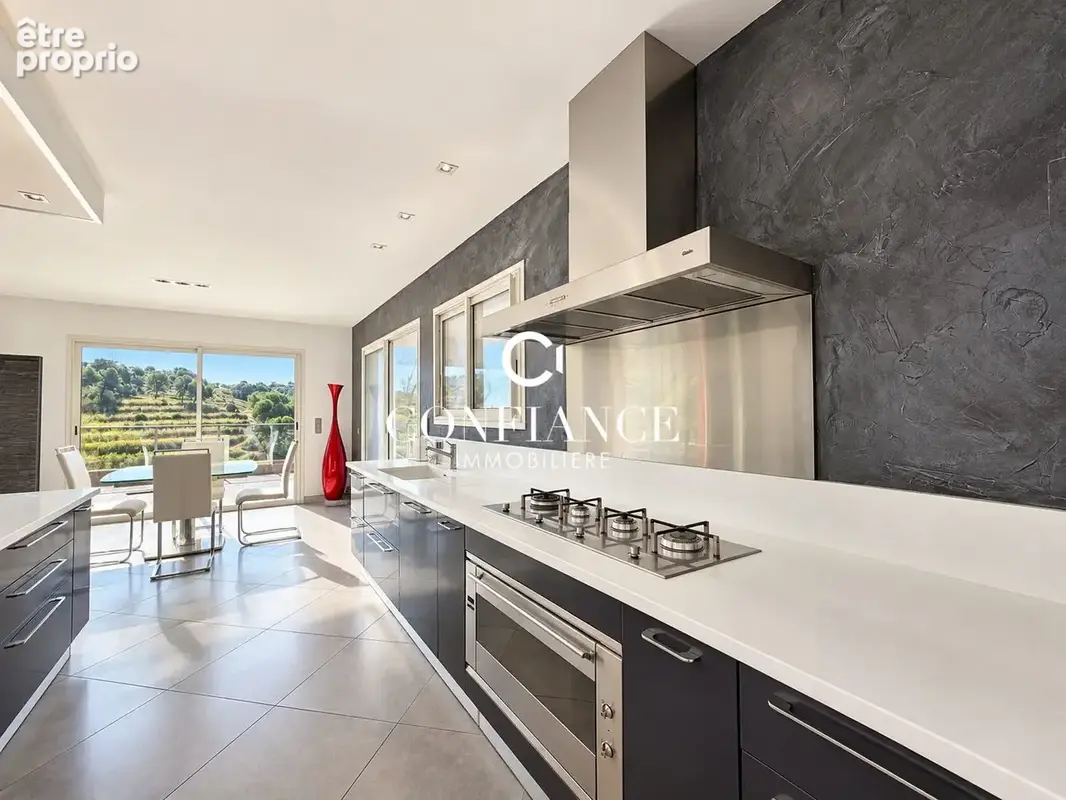 Maison 4 pièces 146 m² à vendre à Nice (06200) - photo 5