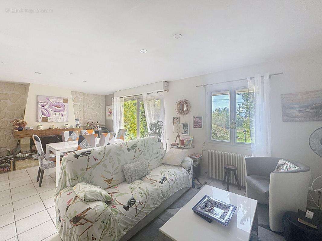 Maison à CHAMARANDE