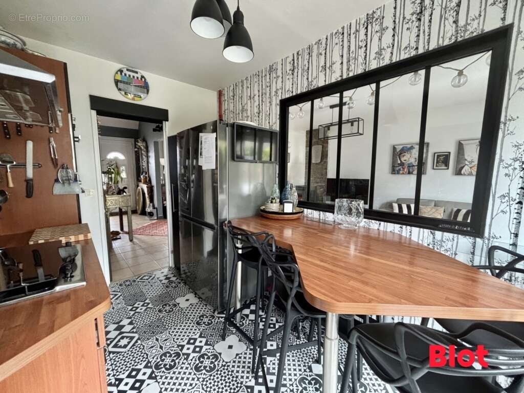 Maison à CHARTRES-DE-BRETAGNE