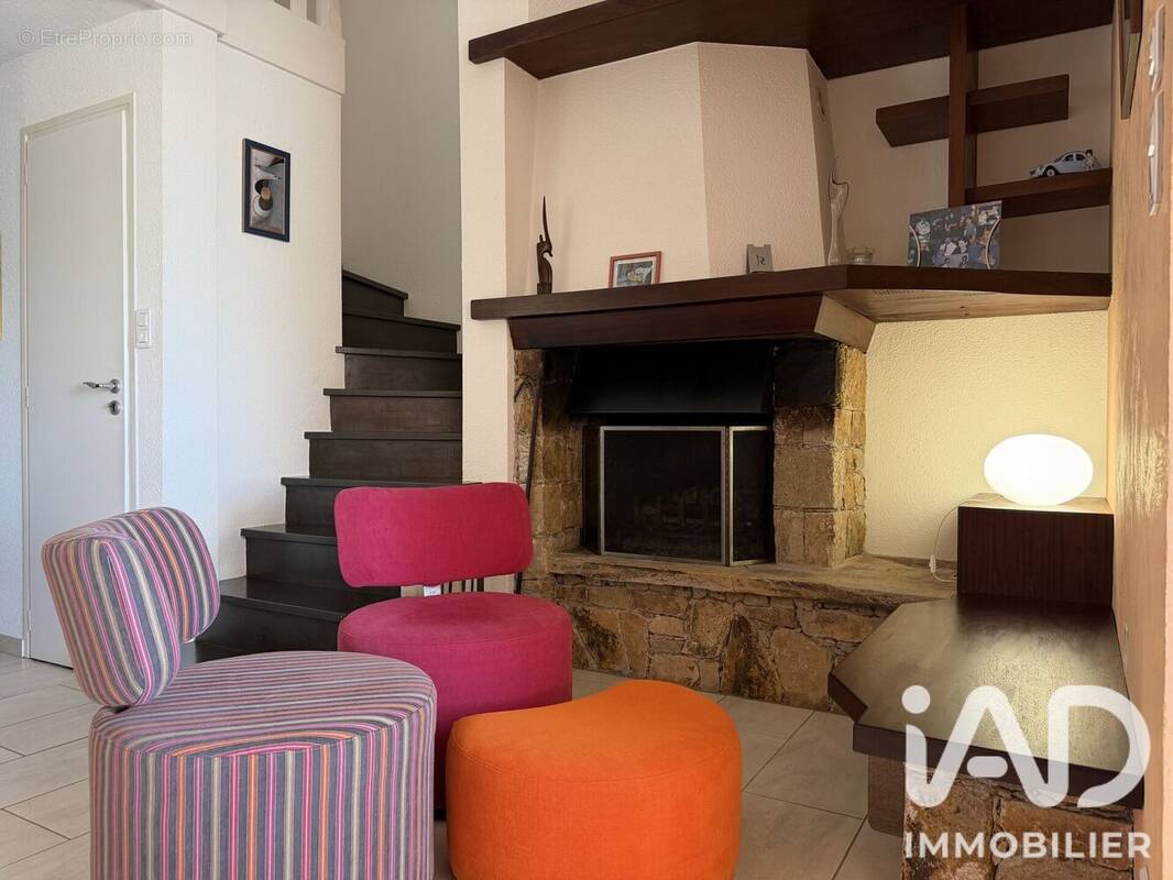 Photo 1 - Appartement à SALLES-CURAN
