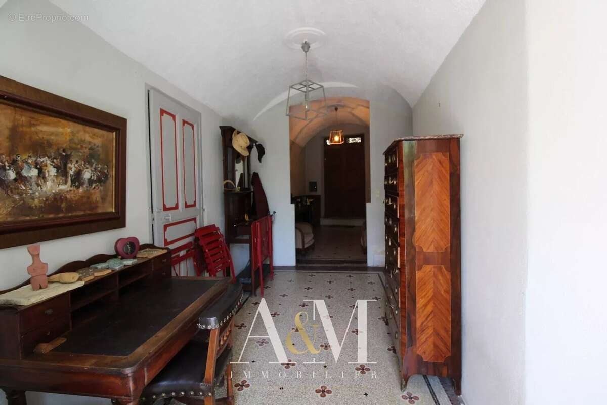 Maison à GALLARGUES-LE-MONTUEUX