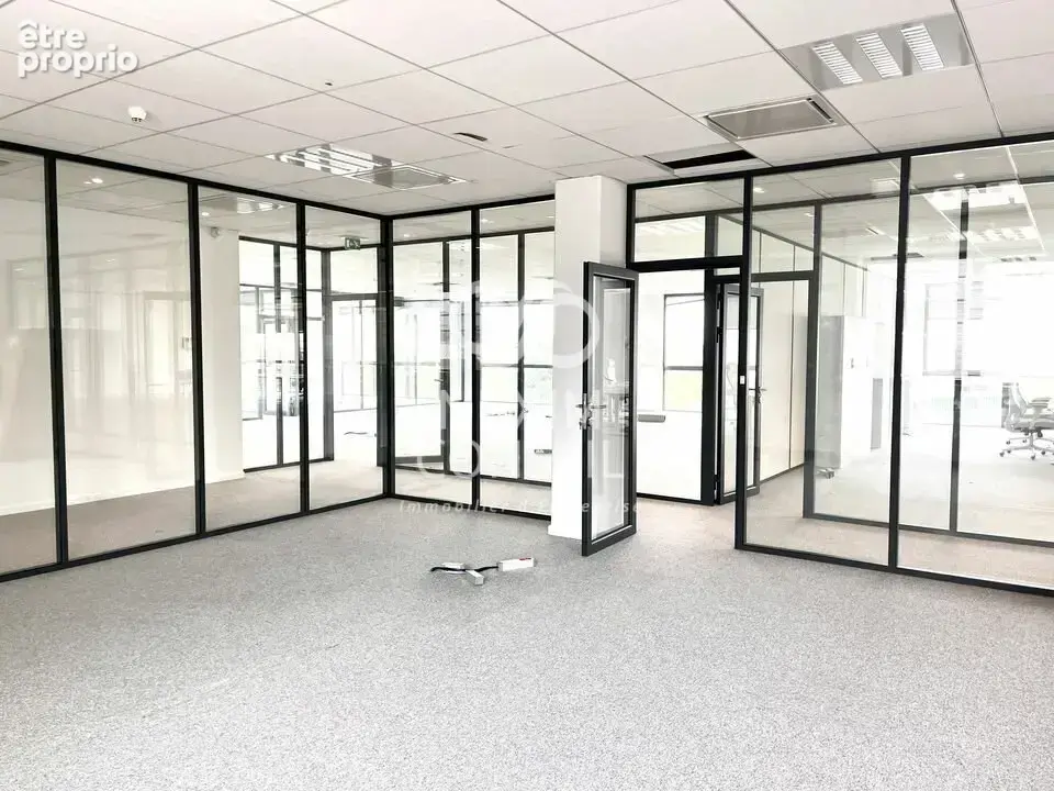 Commerce 5 000 m² à vendre à Gennevilliers (92230) - photo 4