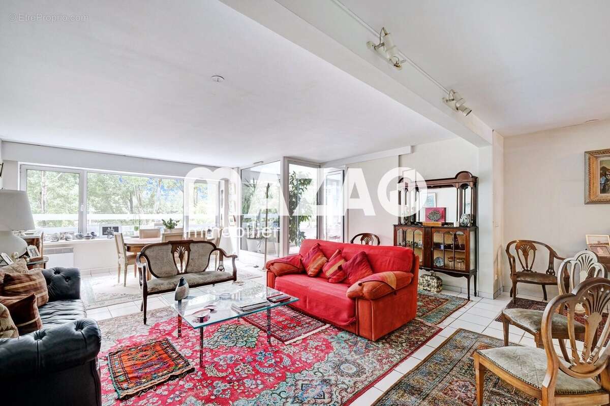 Appartement à PARIS-19E