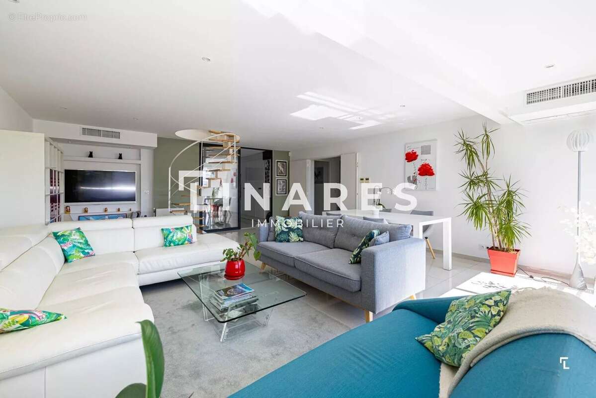 Appartement à MARSEILLE-8E