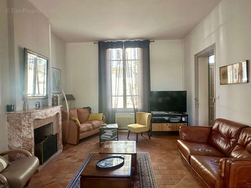 Centre ville de Saumur, Maison en pierre de tuffeaux - 3 chambres - Jardin - garage - Climatisation - studio indépendant - ensem - photo 13