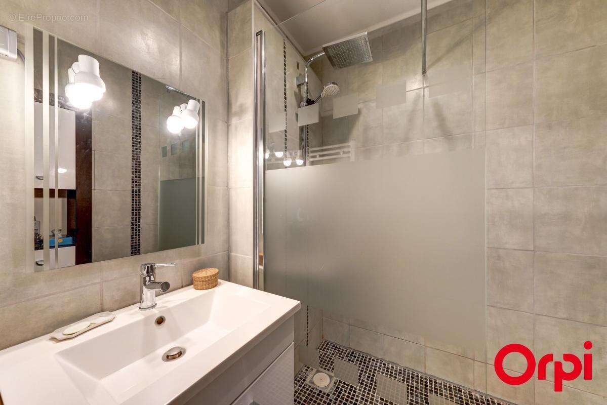 Appartement à CALUIRE-ET-CUIRE