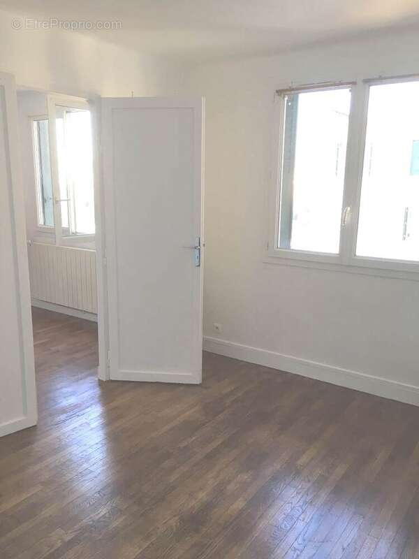 Appartement à AUBERVILLIERS