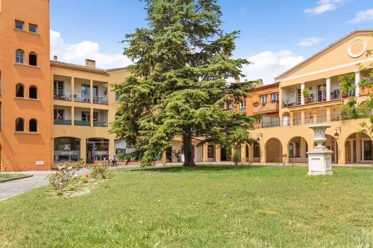 Maison à VILLENEUVE-LOUBET