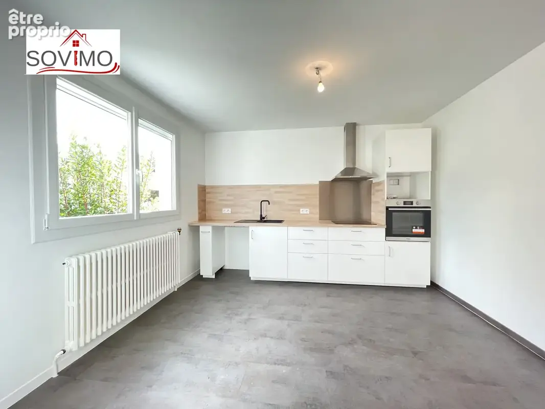 En centre ville, belle maison rénovée avec jardin, garage, et terrasse - photo 2