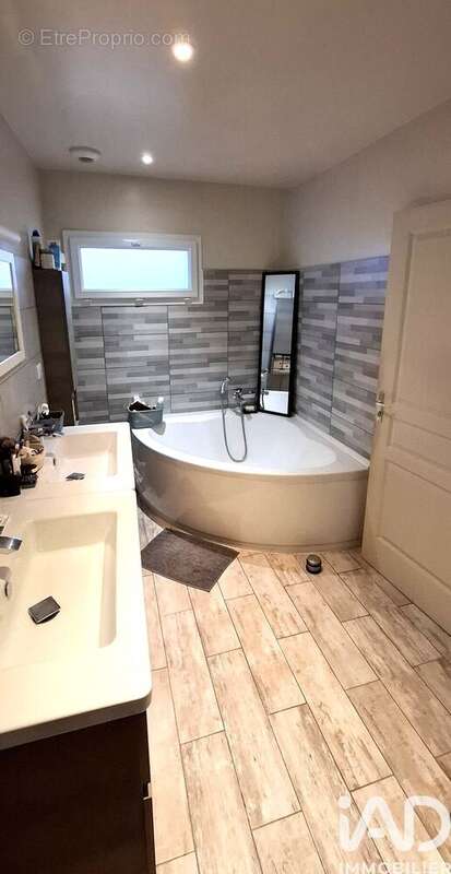 Maison 175 m² à Essoyes  - photo 6