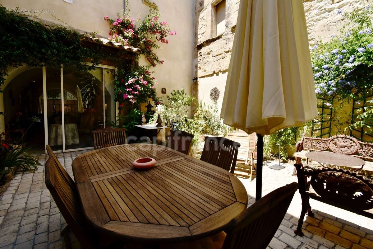 Maison à vendre 7 pièces TARASCON (13) - photo 18