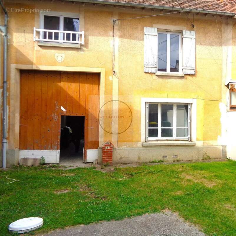 Maison à USSY-SUR-MARNE