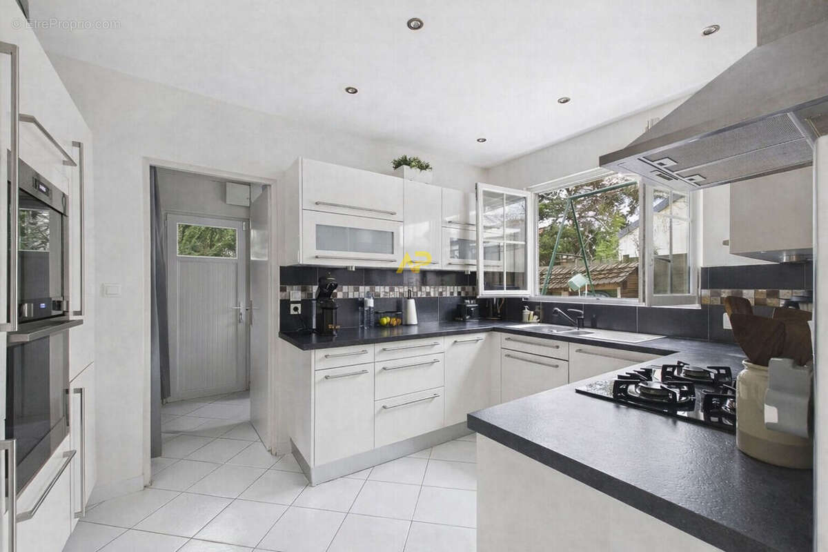 Maison à MONTIGNY-LES-CORMEILLES