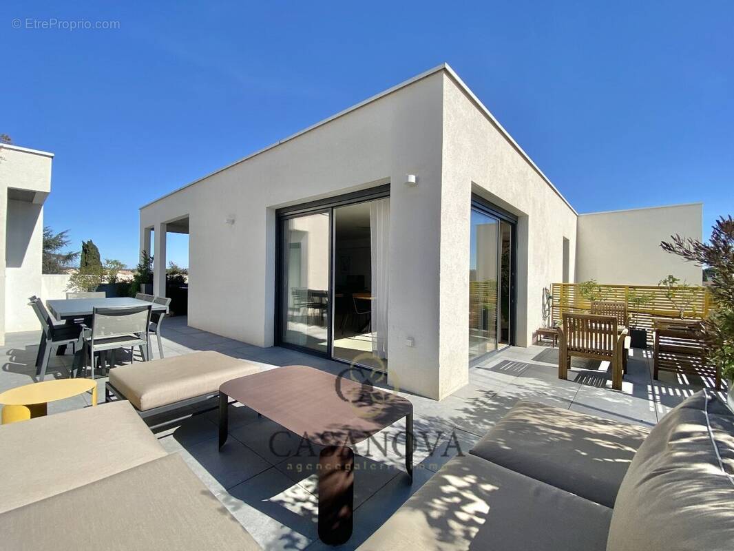 Appartement à MAUGUIO