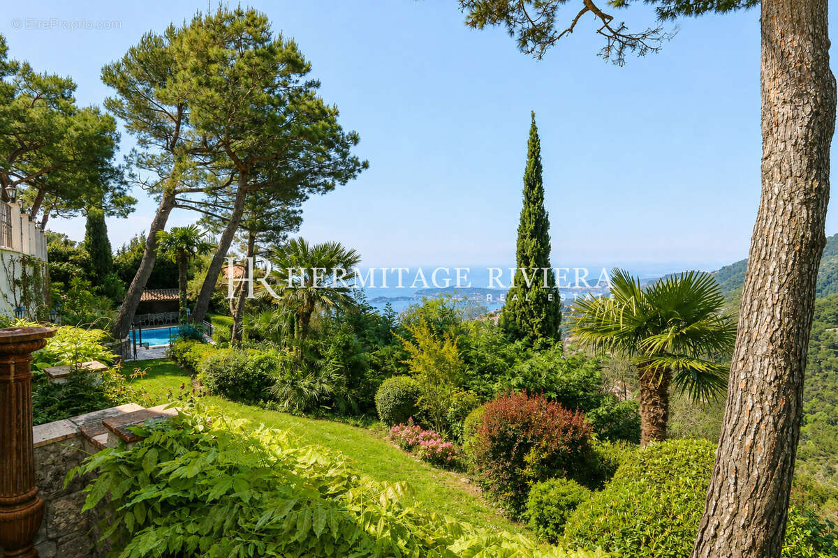 Maison 236 m² à Eze  - photo 22