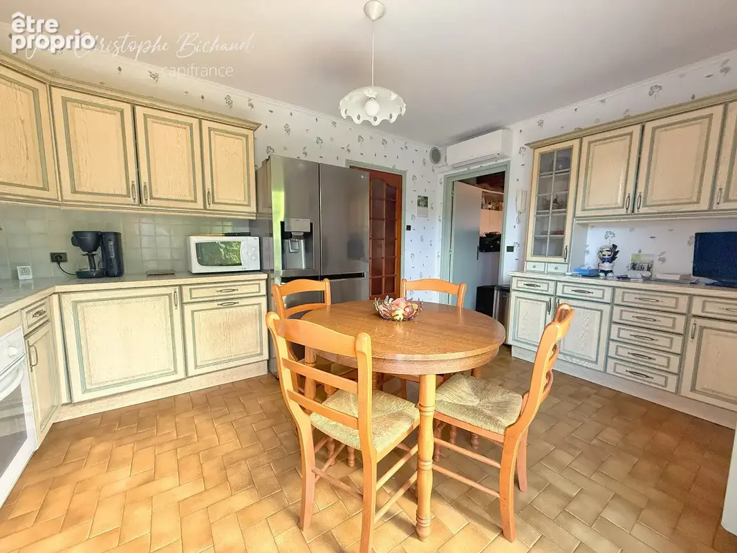 Maison familiale de 169 m² – 5 chambres – Terrain de 910 m² – Chaponost - photo 17