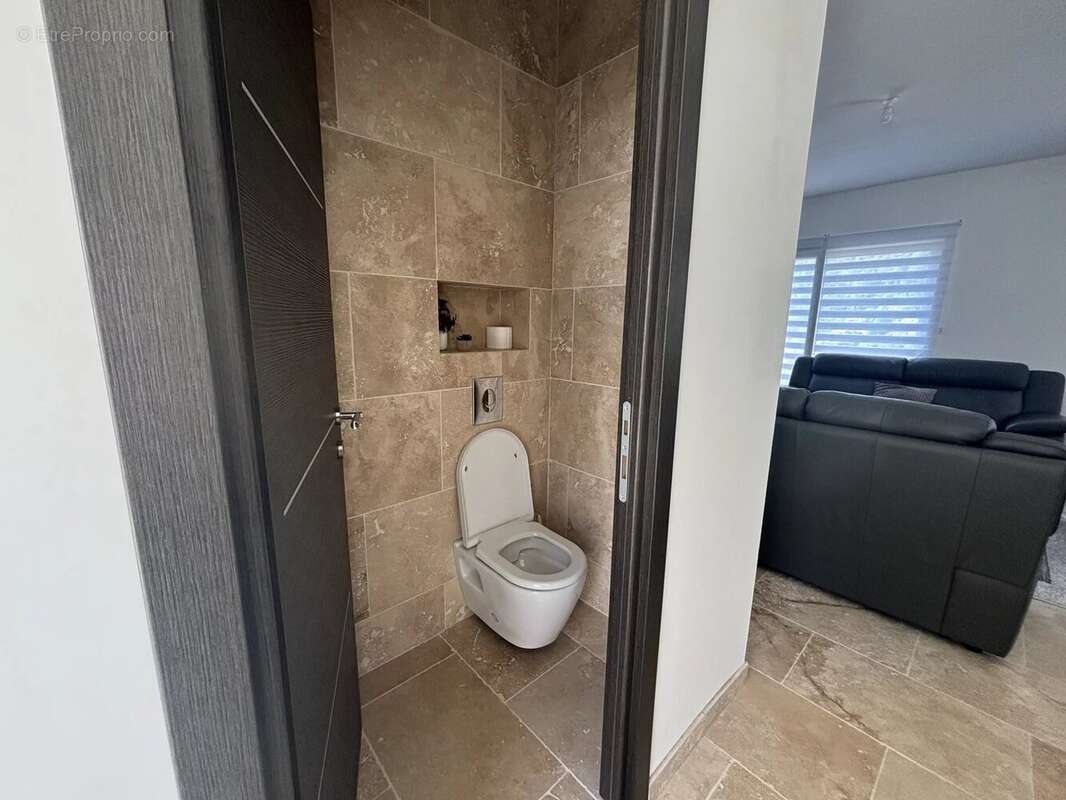 Maison à TOURRETTE-LEVENS