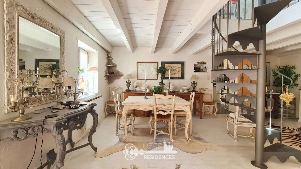 Maison à UZES